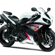 Yamaha-R1-vs-Porsche-911-GT3-RS_4